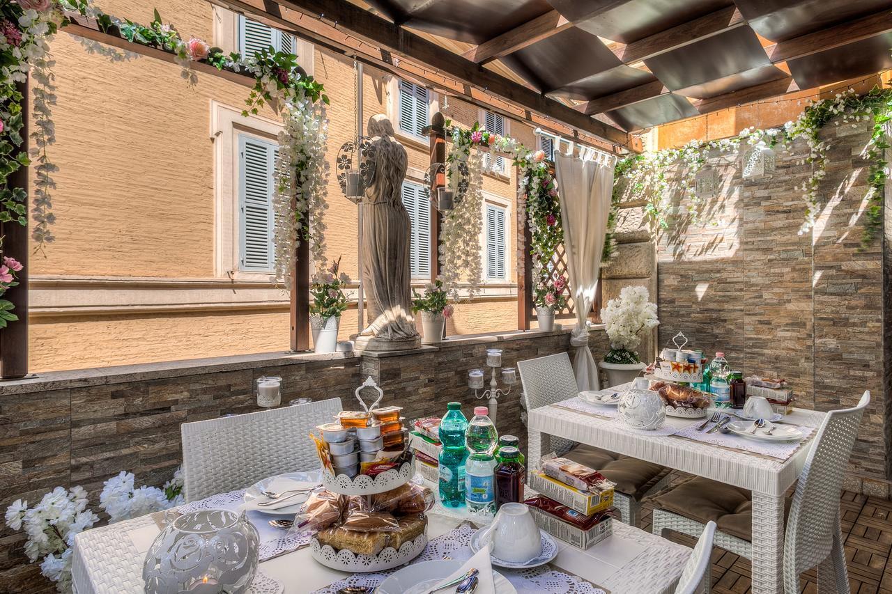 Charme&Chic Bed & Breakfast Roma Exterior foto