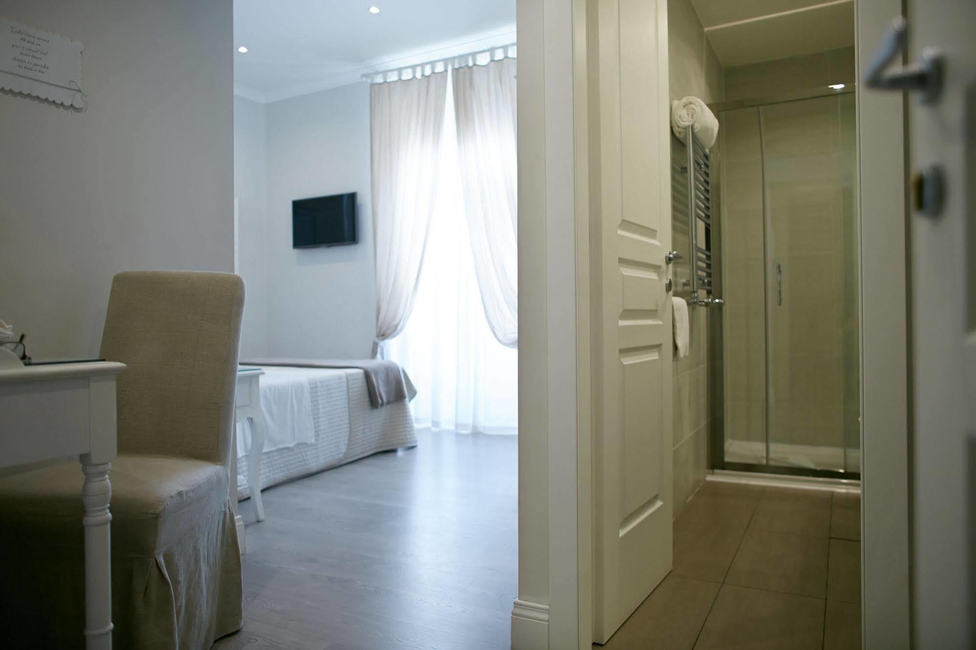 Charme&Chic Bed & Breakfast Roma Exterior foto