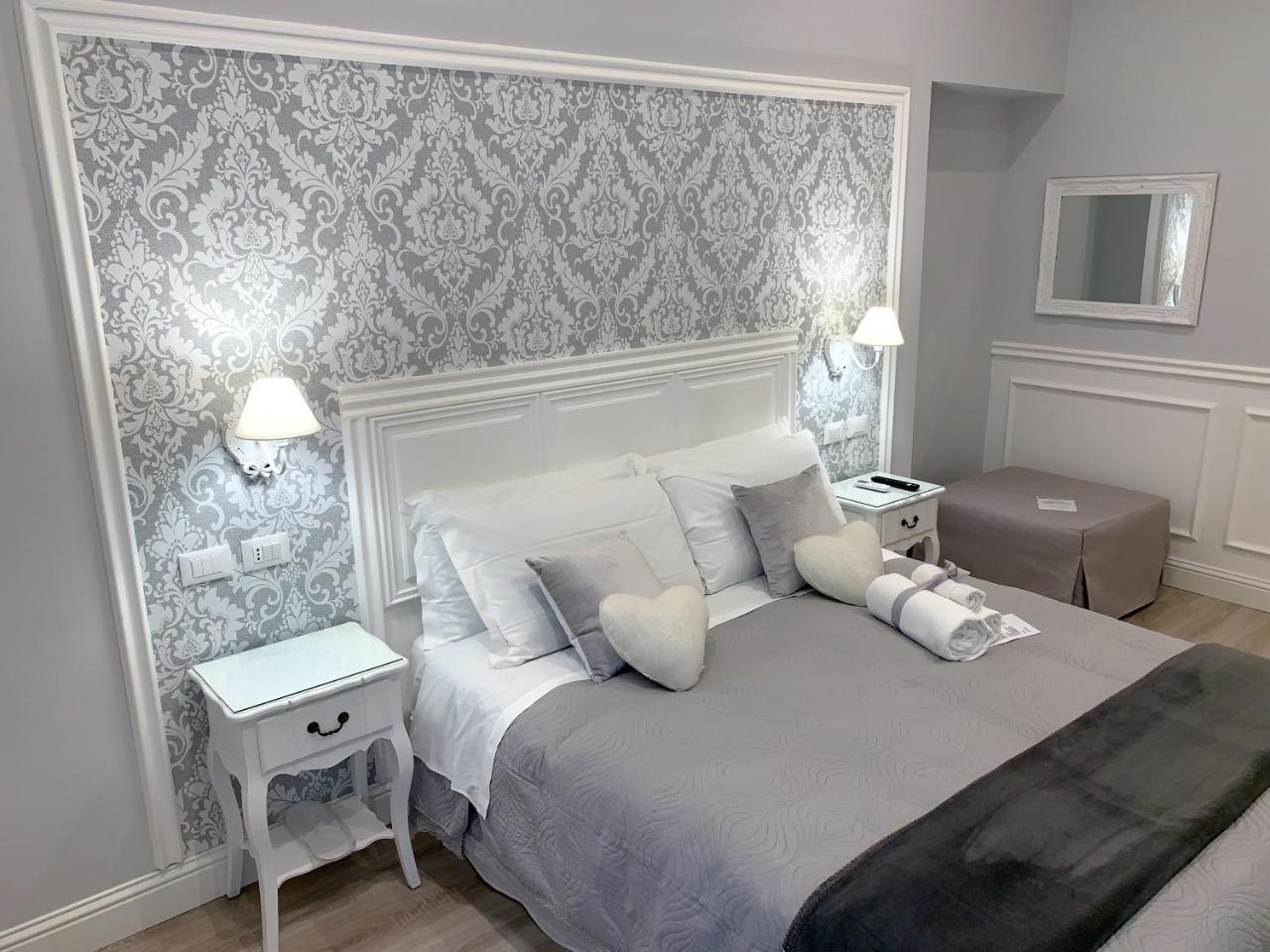 Charme&Chic Bed & Breakfast Roma Exterior foto